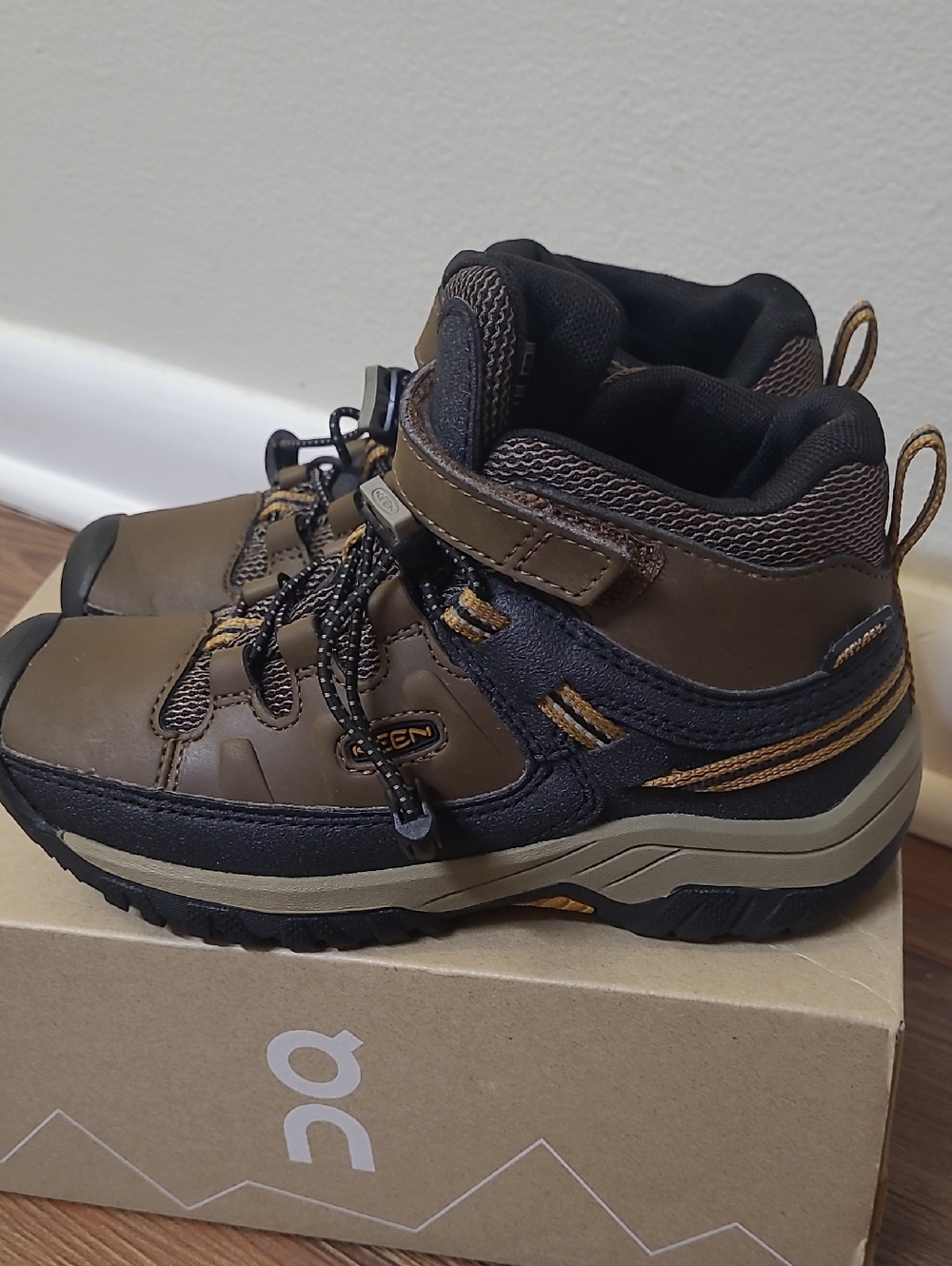 KEEN Kids Brown and Black Waterproof Outdoor Boots